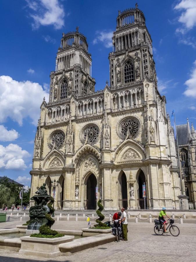 Porte Bourgogne Орлеан Экстерьер фото